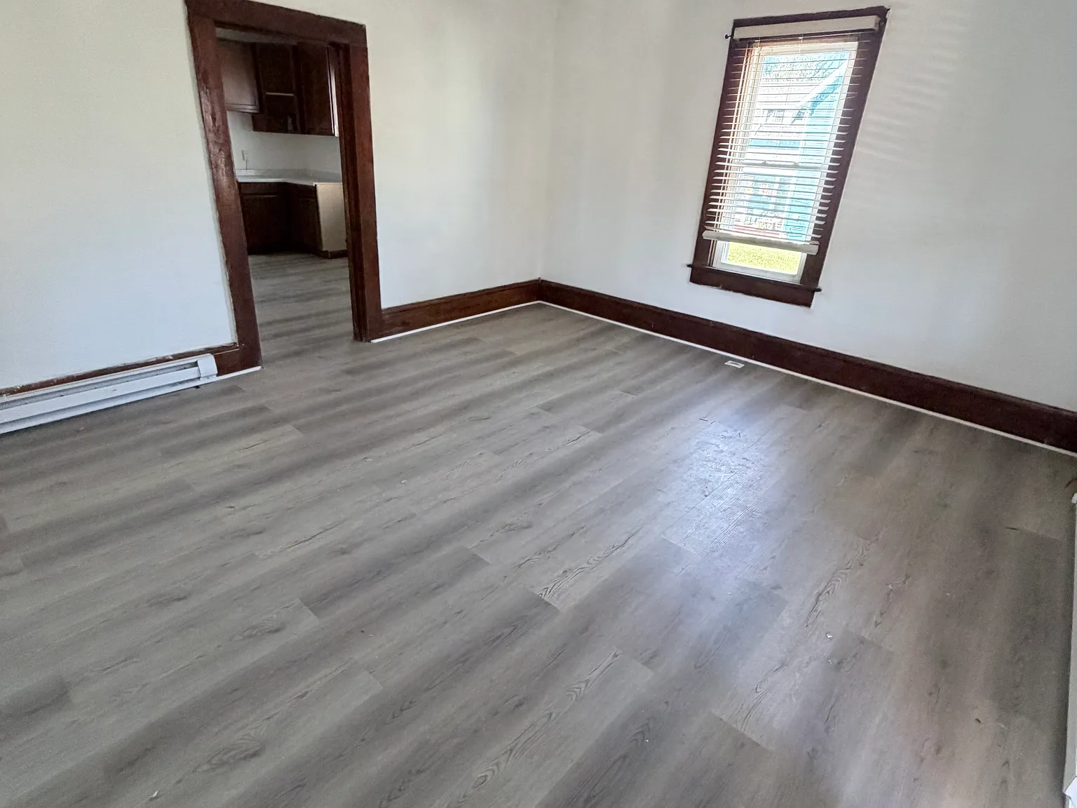 3 bed, 1092 sqft, $1,200 — Photo 4