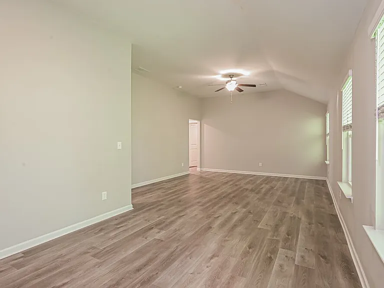 6755 Hill Rock Ln — Photo 10