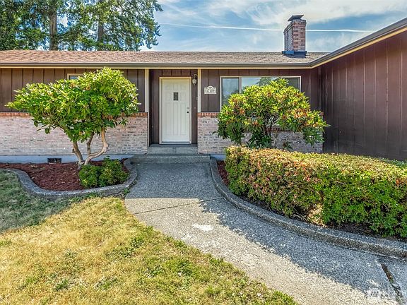 4th image of 17109 20th Avenue E