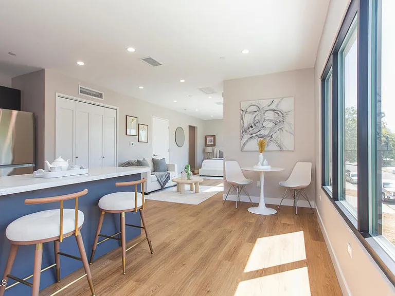 3682 Harriman Ave #1 — Photo 2
