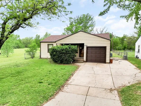 2191 S Wallace St, Wichita, KS 67218