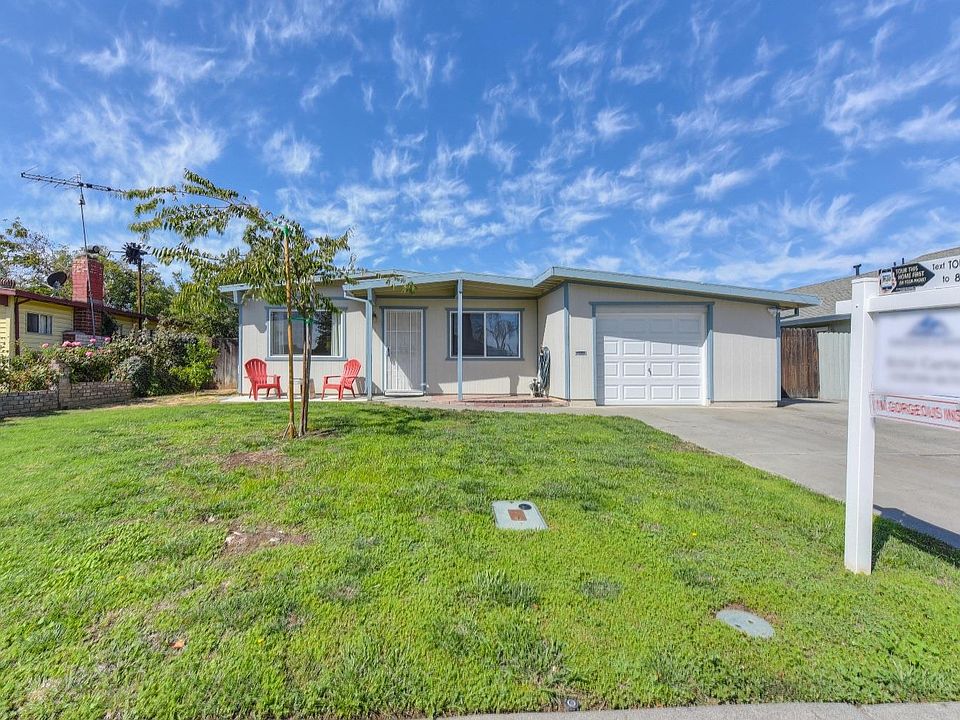 2nd image of 21 Dawn Dr