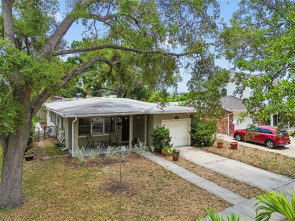 1st image of 621 E Davis Blvd