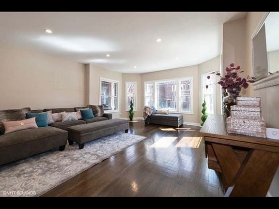 2nd image of 7734 S Essex Ave