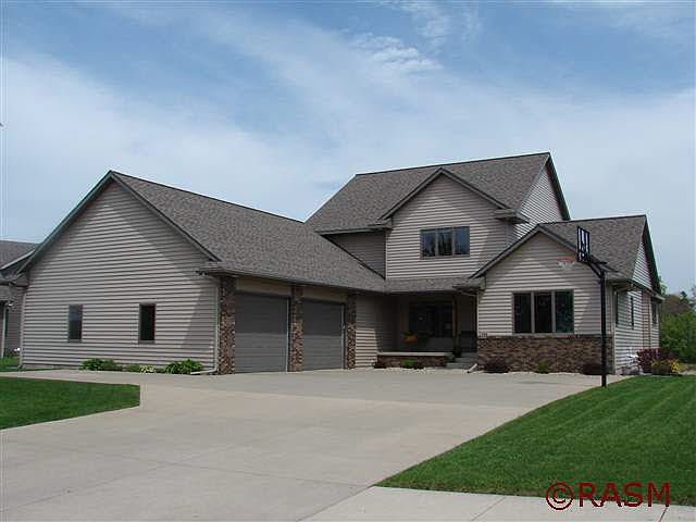 1st image of 133 Creekside Dr