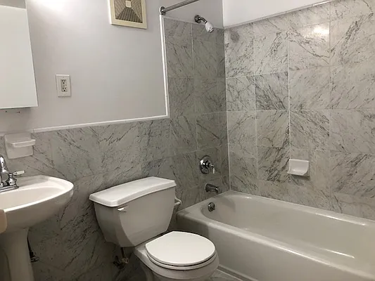 Rented by Friedman Roth Realty | media 23