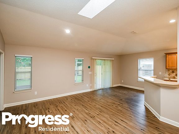 3rd image of 4655 Brandy Oak Ct