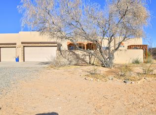 5713 Rio Oso Rd NE, Rio Rancho, NM 87144