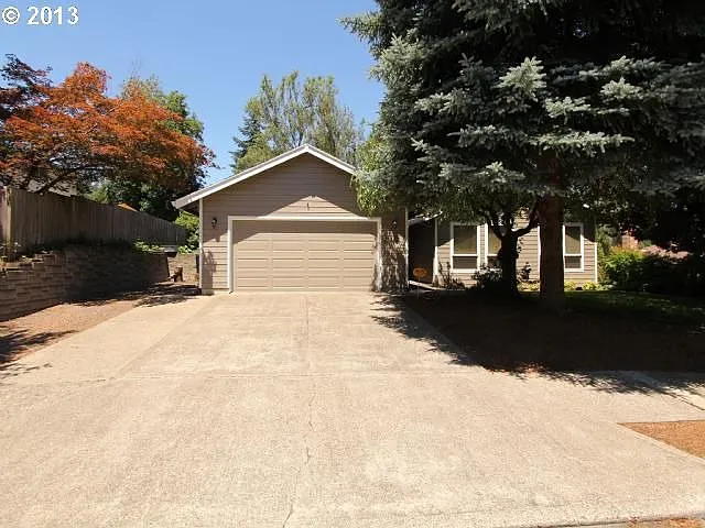 21265 SW Iroquois Dr photo 1