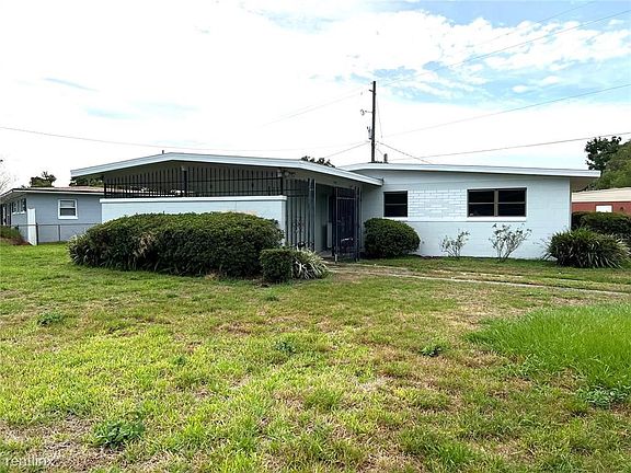 2nd image of 629 Yucatan Dr
