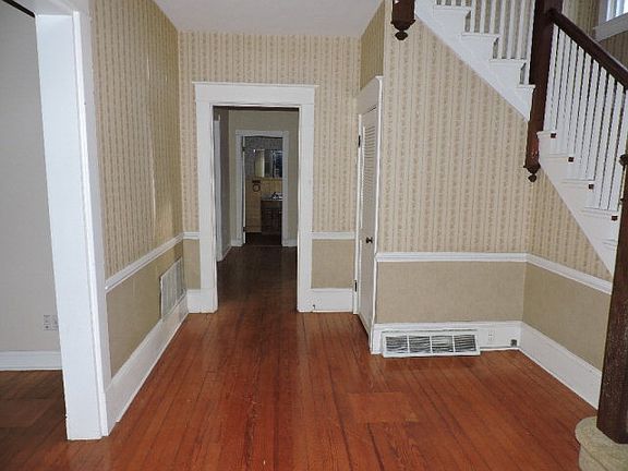4th image of 307 Battery Ave