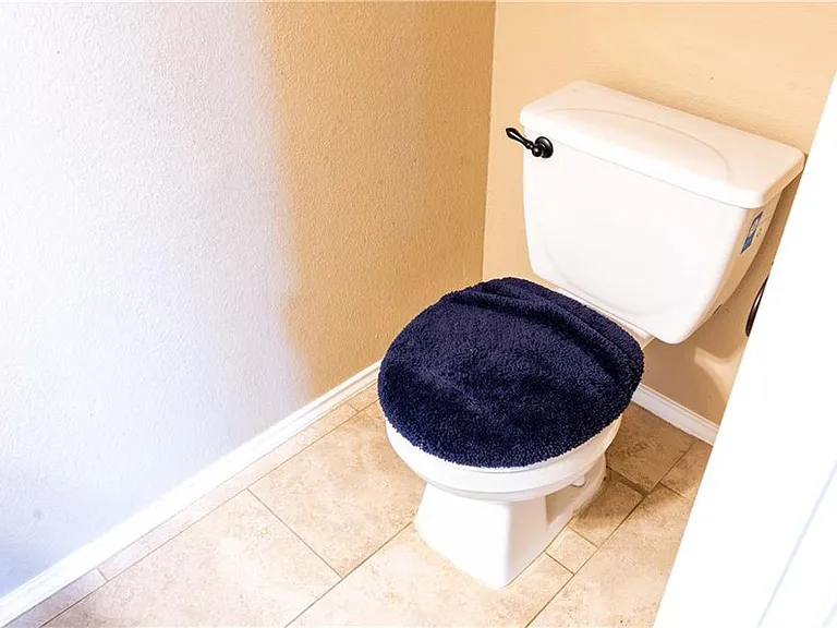 1608 Diana Dr — Photo 35