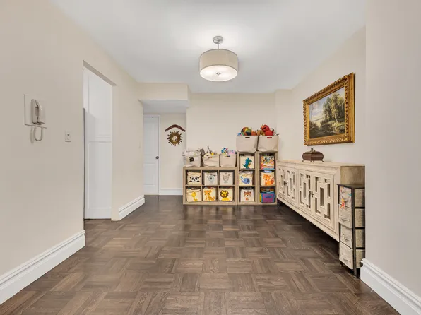 505 East 79th Street image 4 of 16