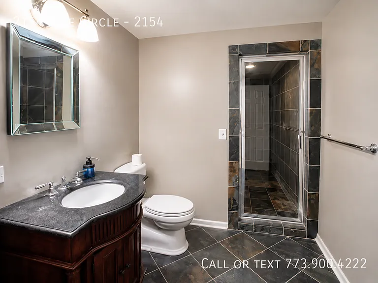 2154 Yale Cir #2154 — Photo 12