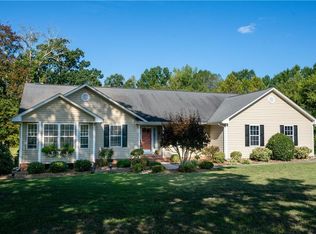 4724 Sartin Rd, Burlington, NC 27217