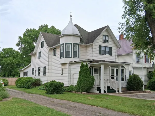 151 Main St, Mount Morris, NY 14510