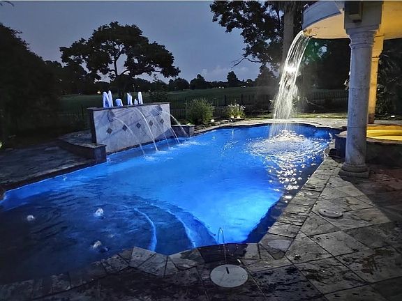 5th image of 2122 Firestone Ct