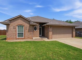 628 Inverleith Cir, Yukon, OK 73099