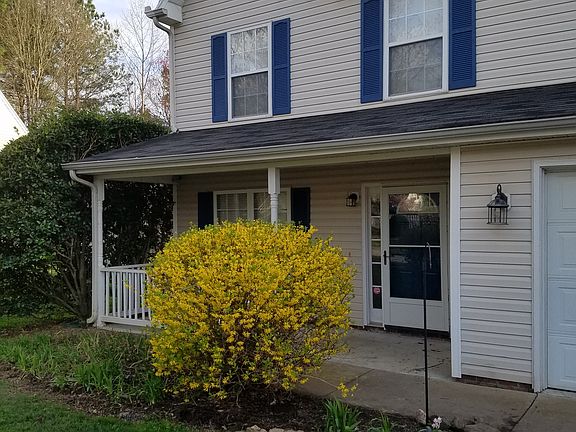 2nd image of 300 Hyannis Dr