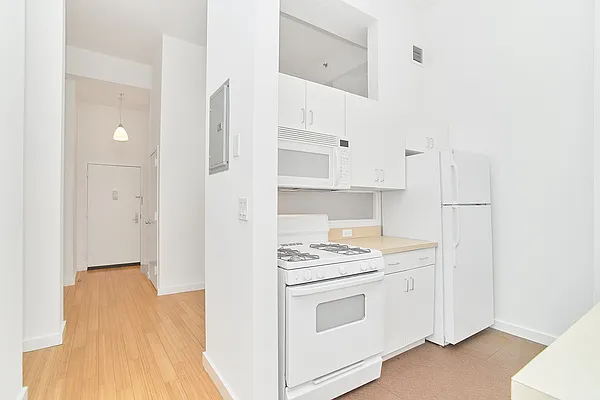 Rented by Living New York | media 22