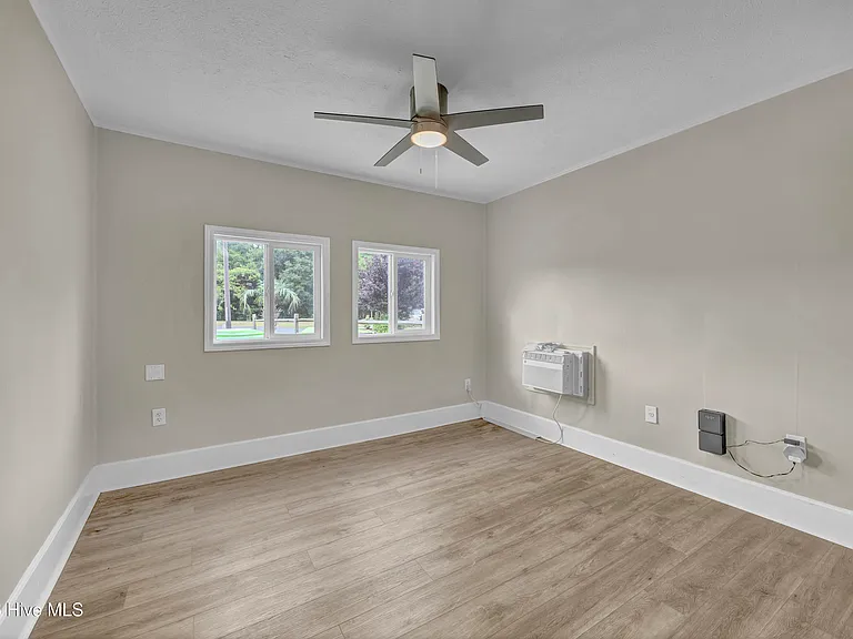 10035 Burning Bush Ridge Ct — Photo 10
