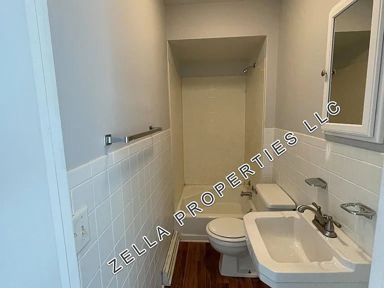 407 E Burgess St — Photo 10