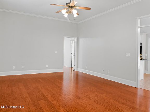 5th image of 117 Kenzie Dr