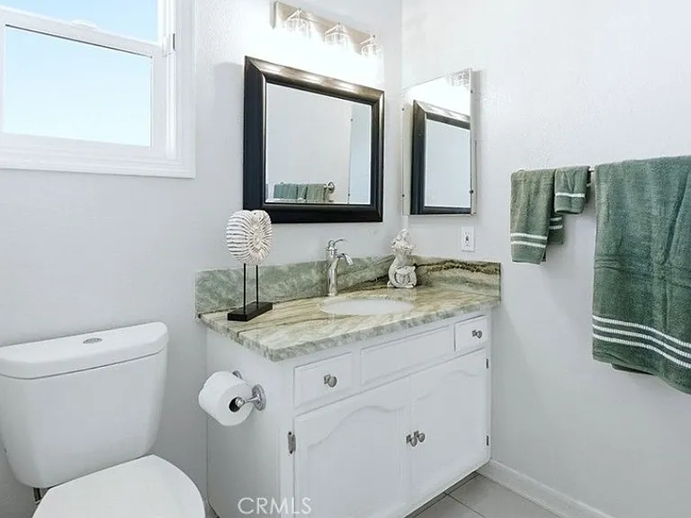 100 Electric Ave — Photo 20