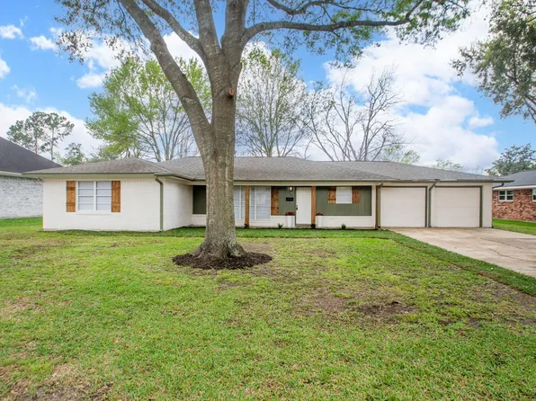 1318 Meadow Lark St, Deer Park, TX 77536