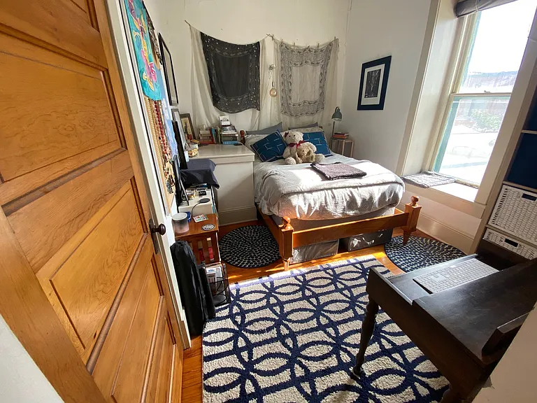 725 Massachusetts St #2B — Photo 2