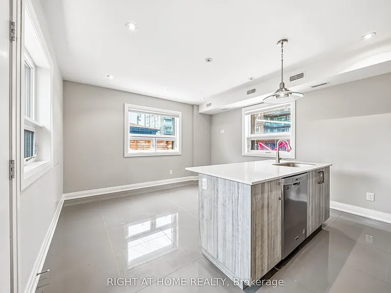31 Alma Ave #1 — Photo 3