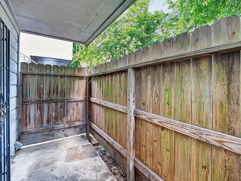 7200 Clarewood Dr #1904 — Photo 20