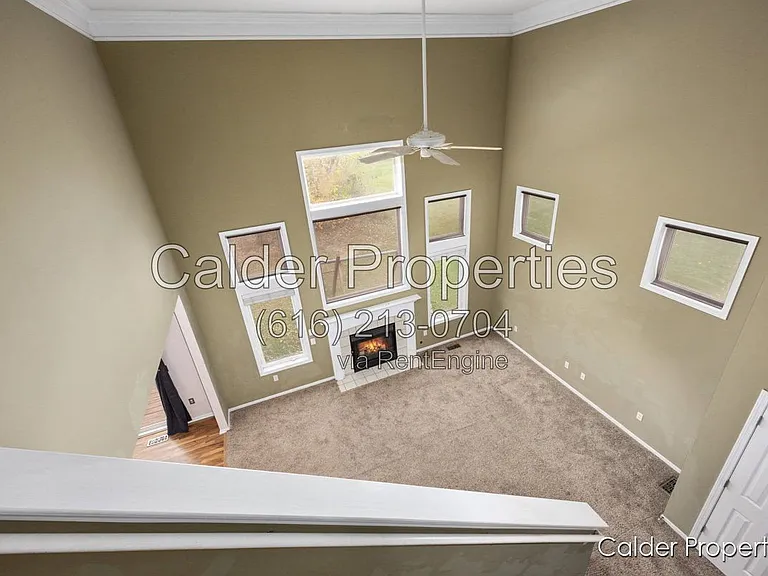 5686 E Falling Leaf Dr SE — Photo 10