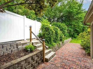 901 S High St, Port Byron, IL 61275