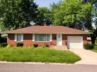 107 Gaylord Dr, Collinsville, IL