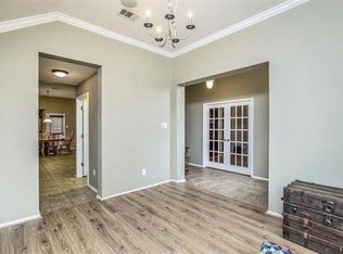 2711 Honey Suckle Dr, Grand Prairie, TX 75052