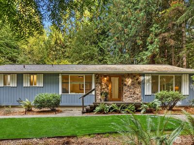 6560 Fletcher Bay Road NE, Bainbridge Island, WA, 98110