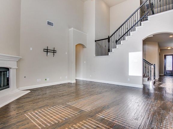 5th image of 7592 Plowman Ln