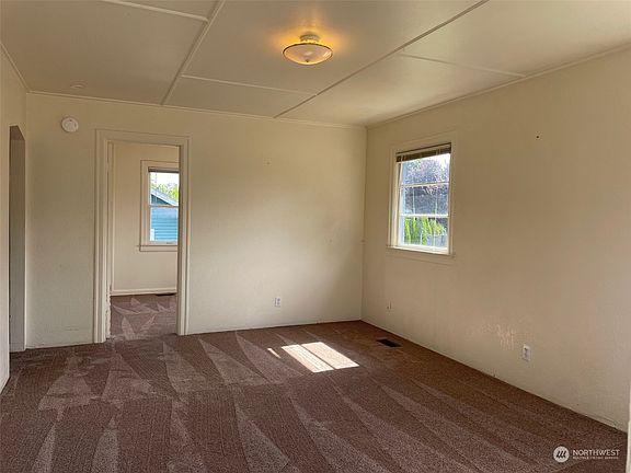 4th image of 5615 S Fawcett Avenue