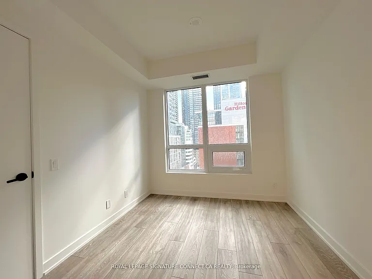 108 Peter St #1107 — Photo 14