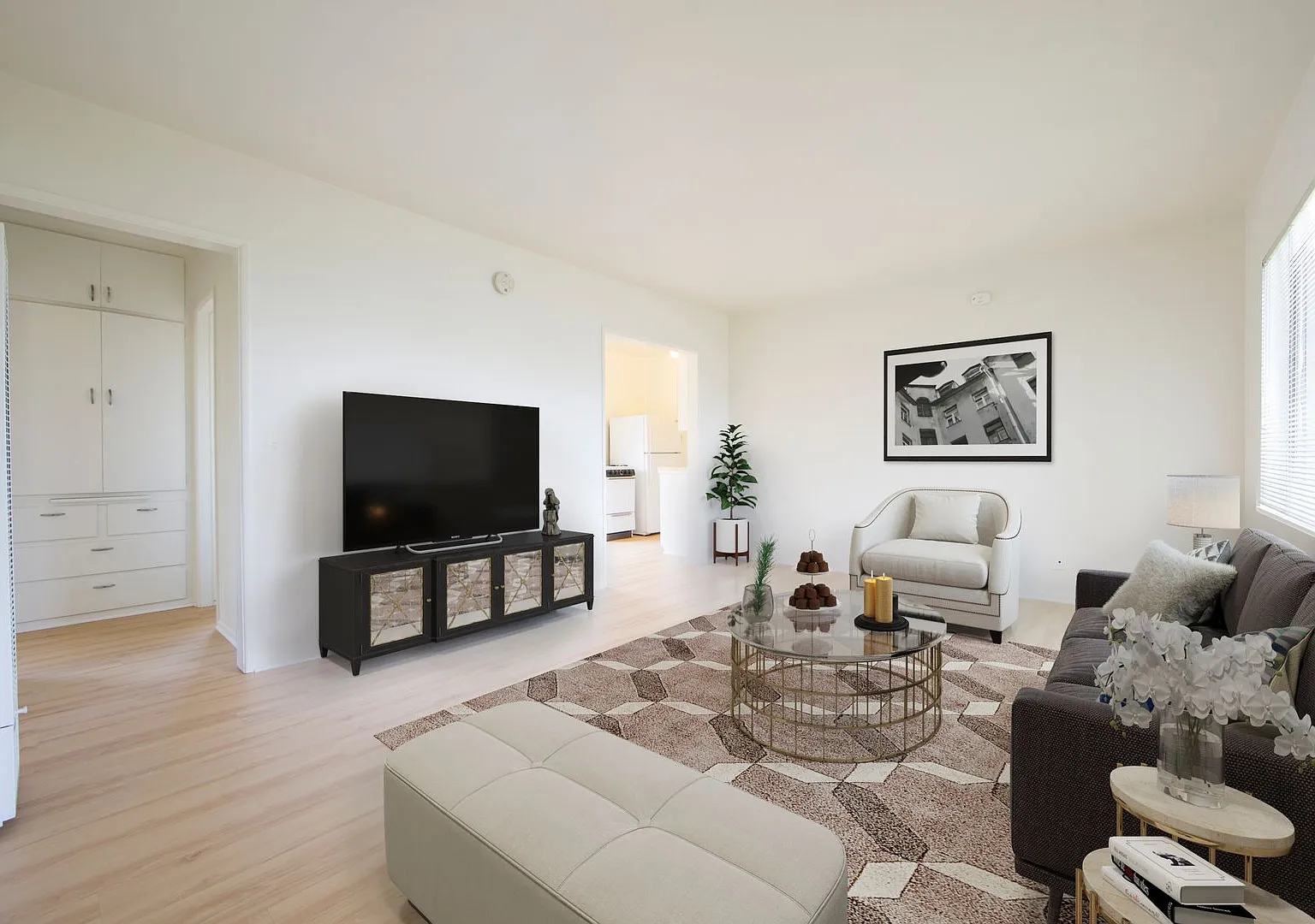 Levering Arms Apartments — Photo 1