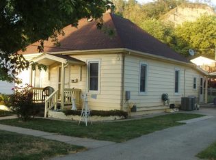 1417 Pleasant St, Council Bluffs, IA 51503