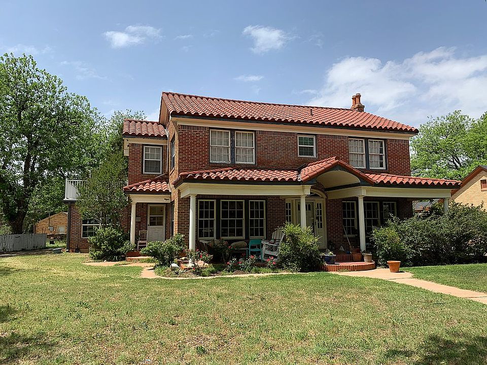 1st image of 450 College Dr