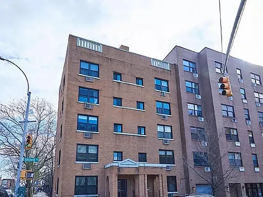 Sold by Remax Real Estate Professionals | media 1