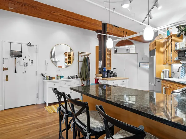 165 Duane Street image 14 of 29