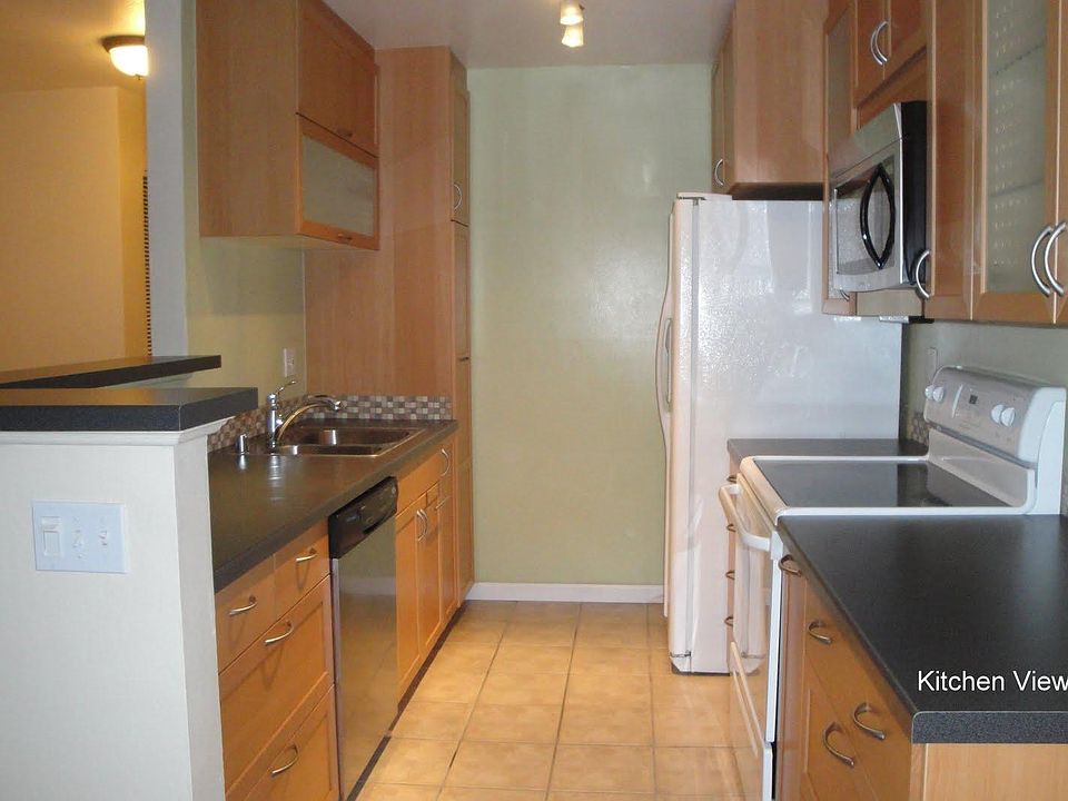 1st image of 2570 Knightsbridge Ln