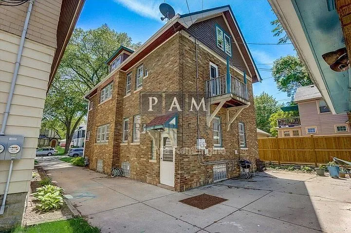 6628 W Lloyd St — Photo 17
