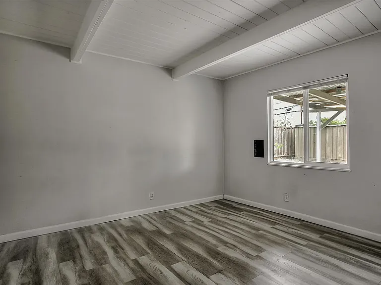 27 Carnegie Dr — Photo 21