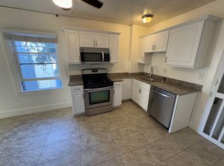 122 W Valerio St #D, Santa Barbara, CA 93101