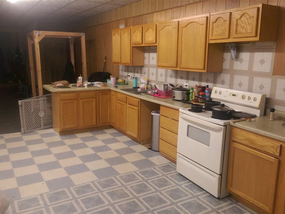 2nd image of 129 S 1st St